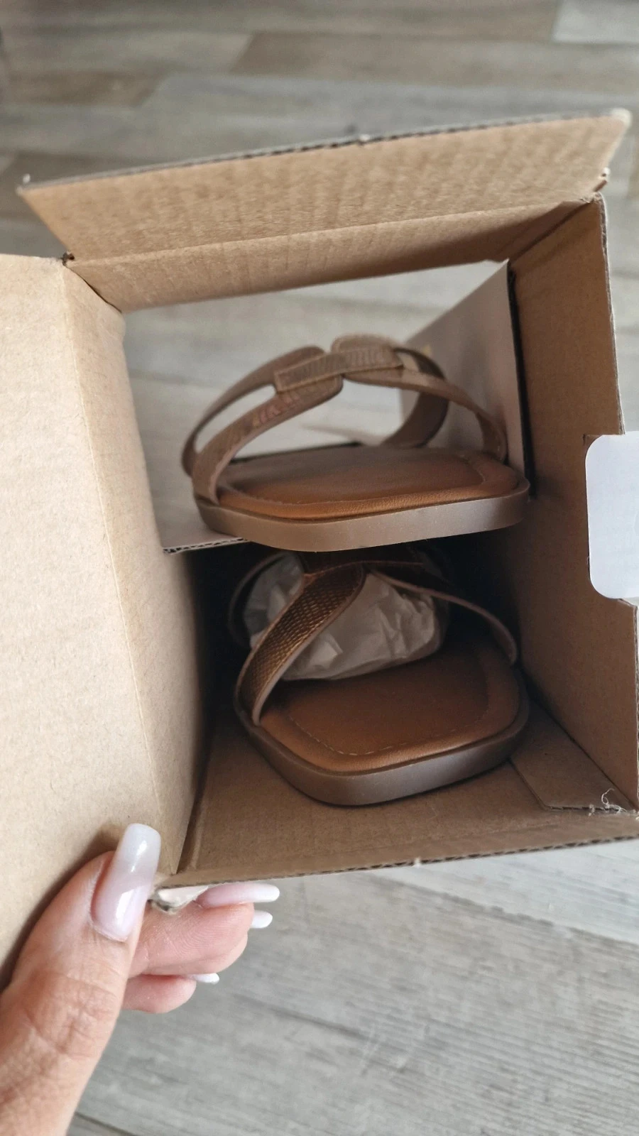 Stunning Rodier Paris sandals in rose gold. – photo 11